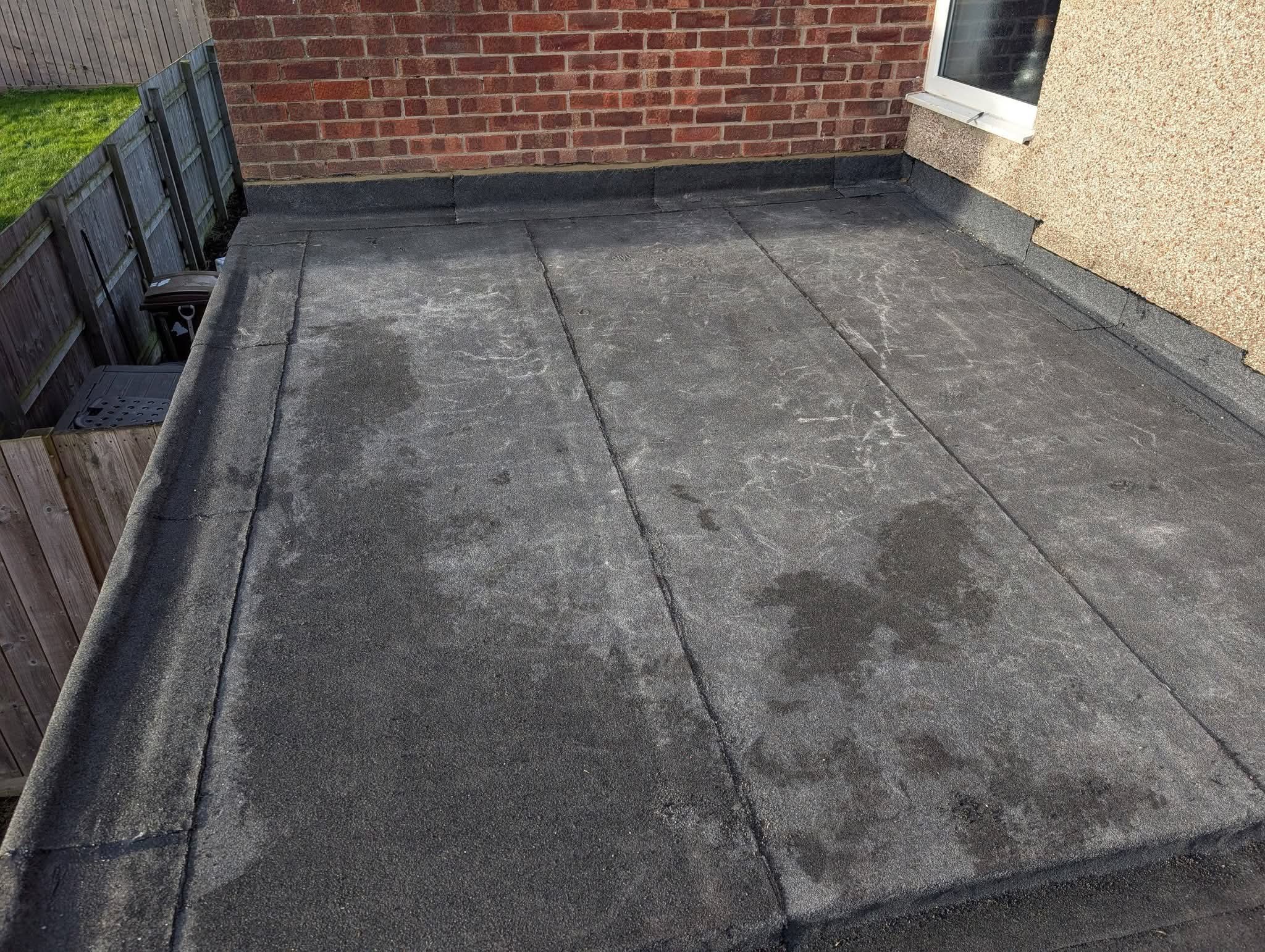Felt flat roof on a rear extension